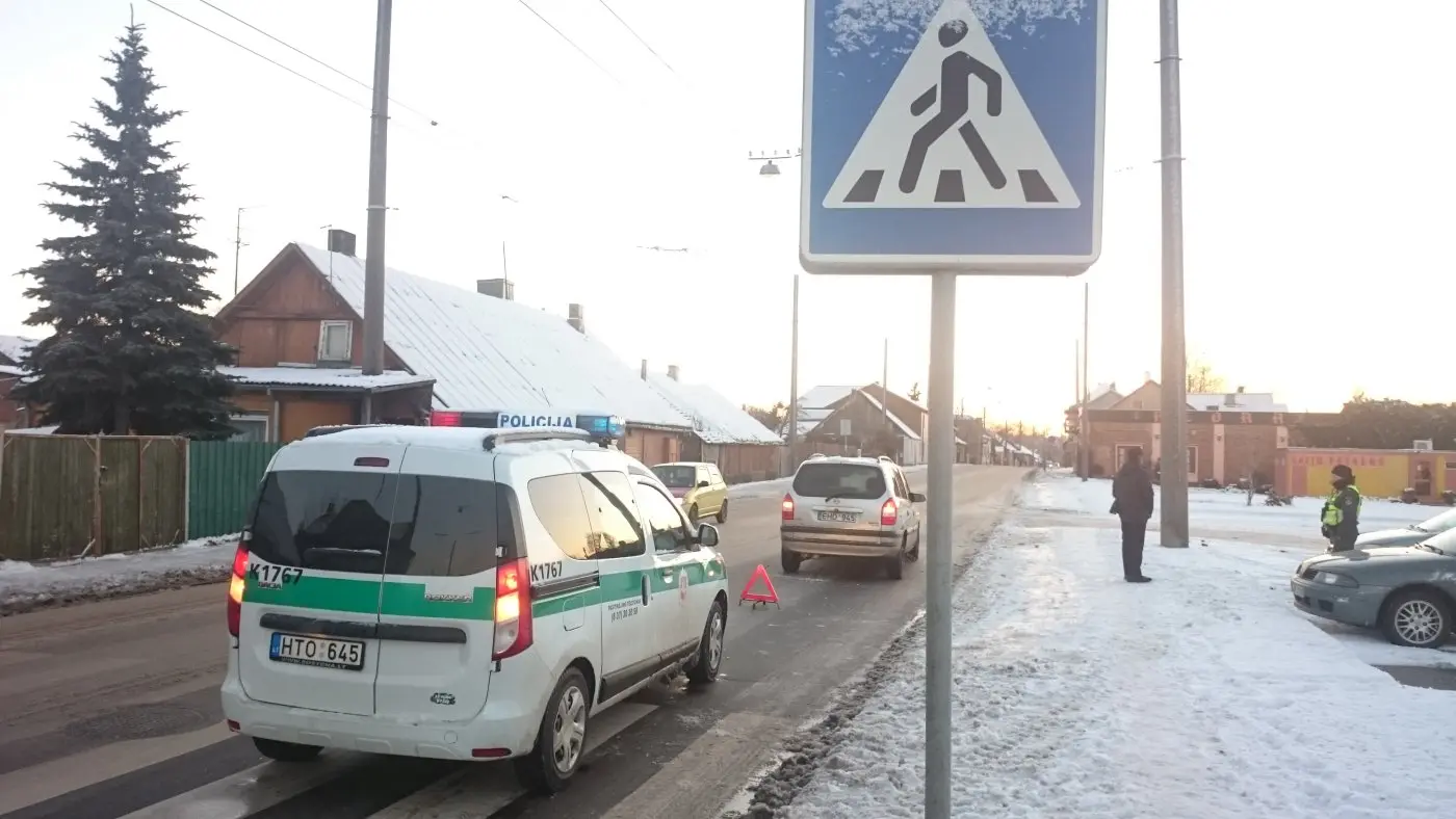 partrenkta nepilnamete 005