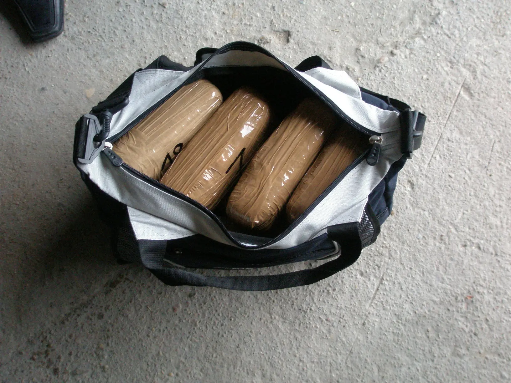 pb090901