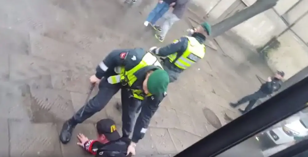 policija