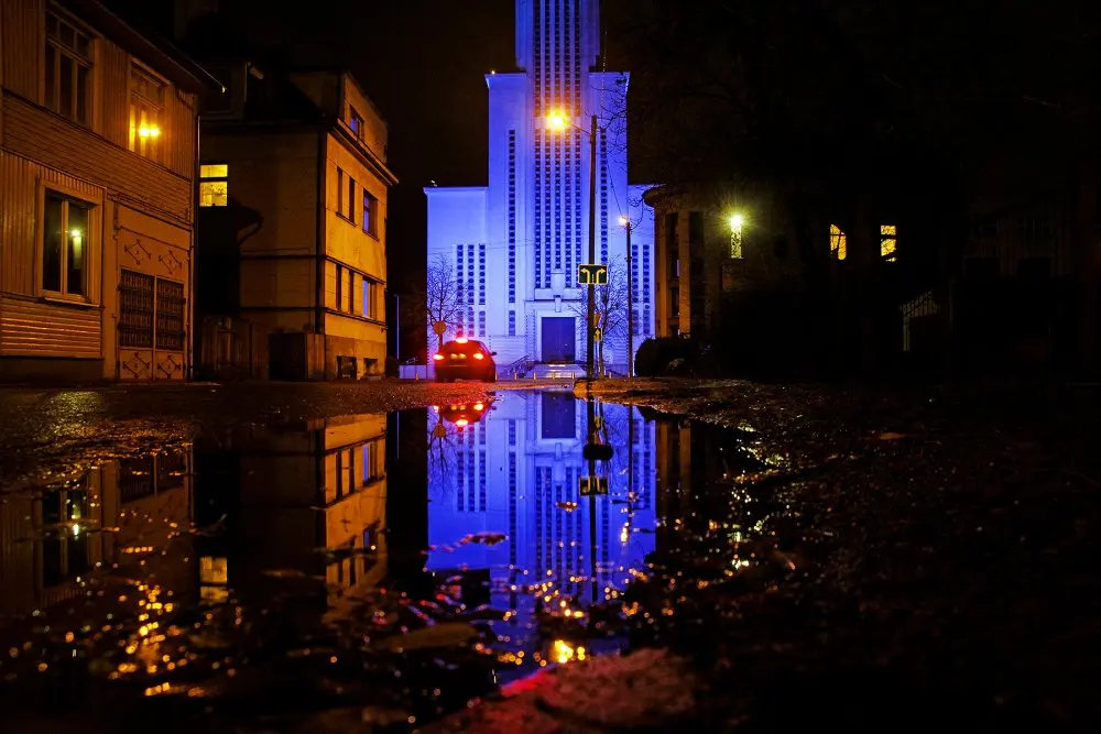 prisikelimo bazilika 2