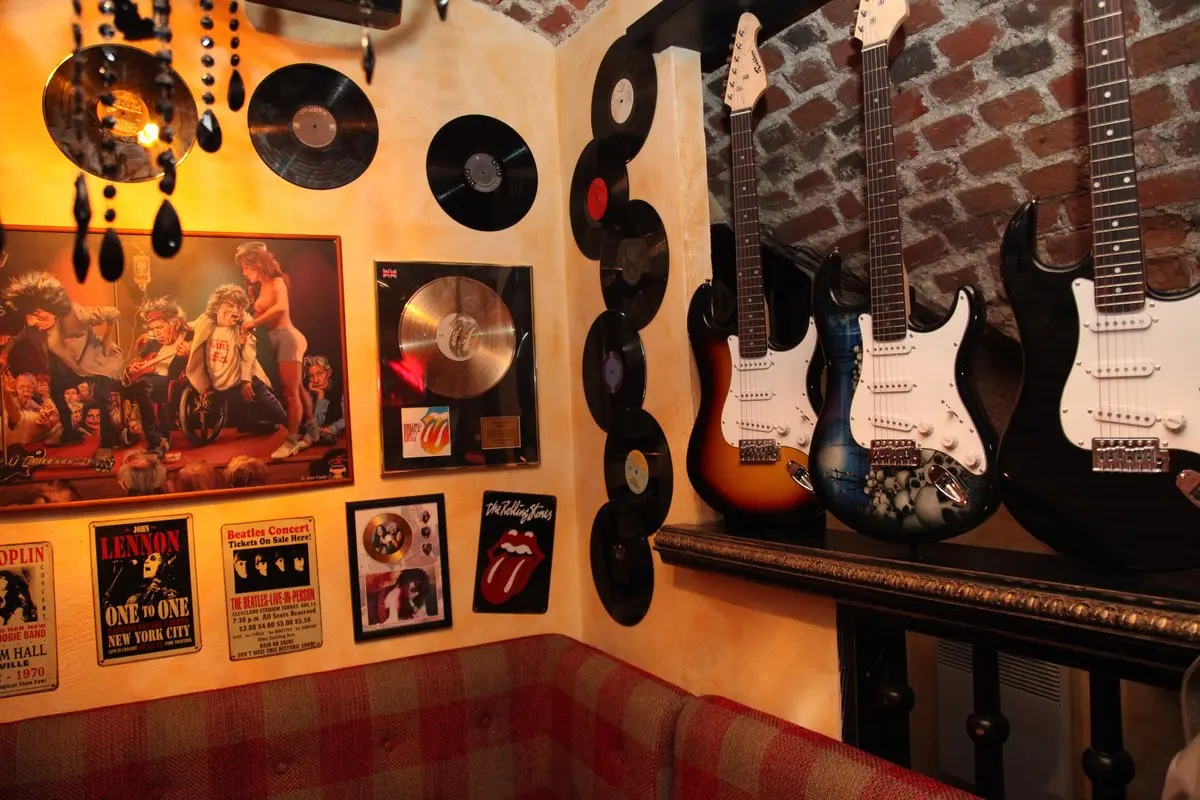 rock pub2