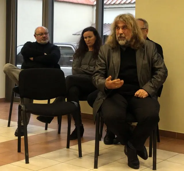 rotus aikts draugija teik dovan katedrai8
