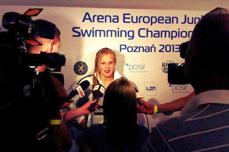 ruta meilutyte toliau skina medalius 01