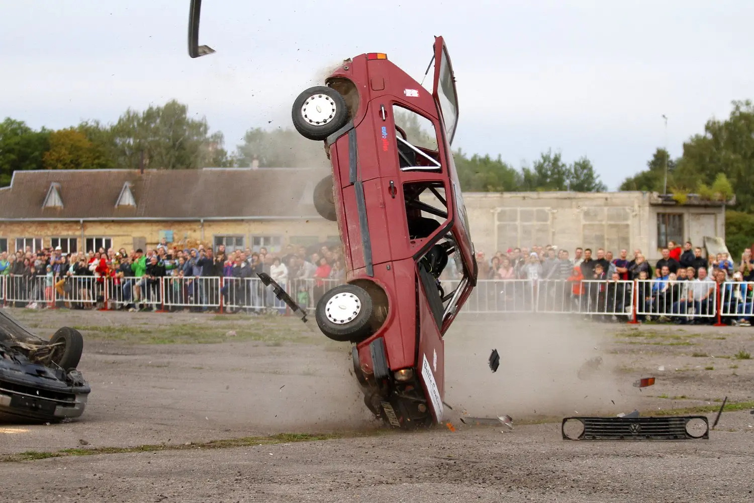 skraidantys automobiliai 3