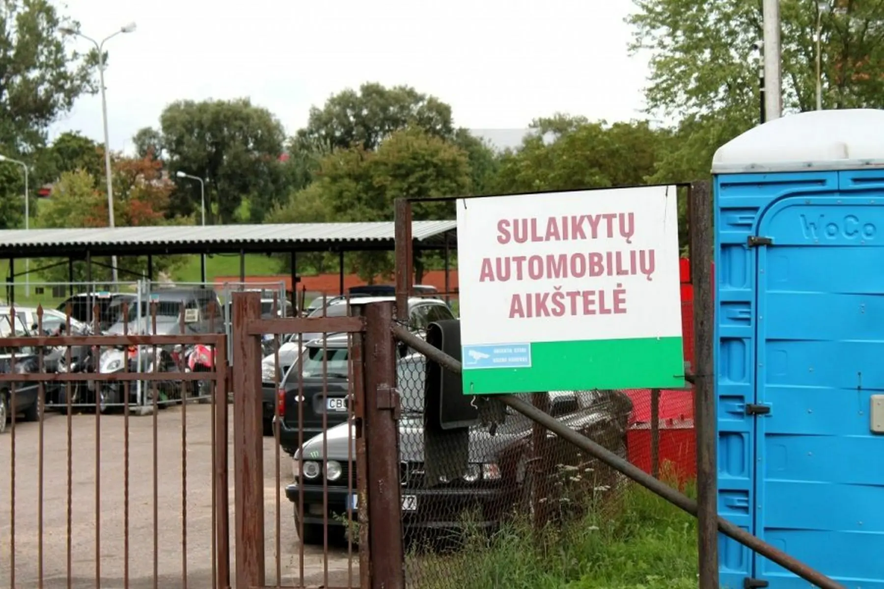 sulaikytu automobiliu aikstele