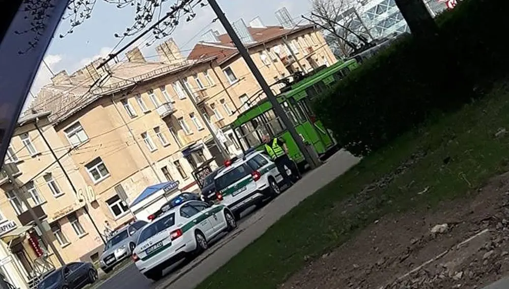 troleibus avarija