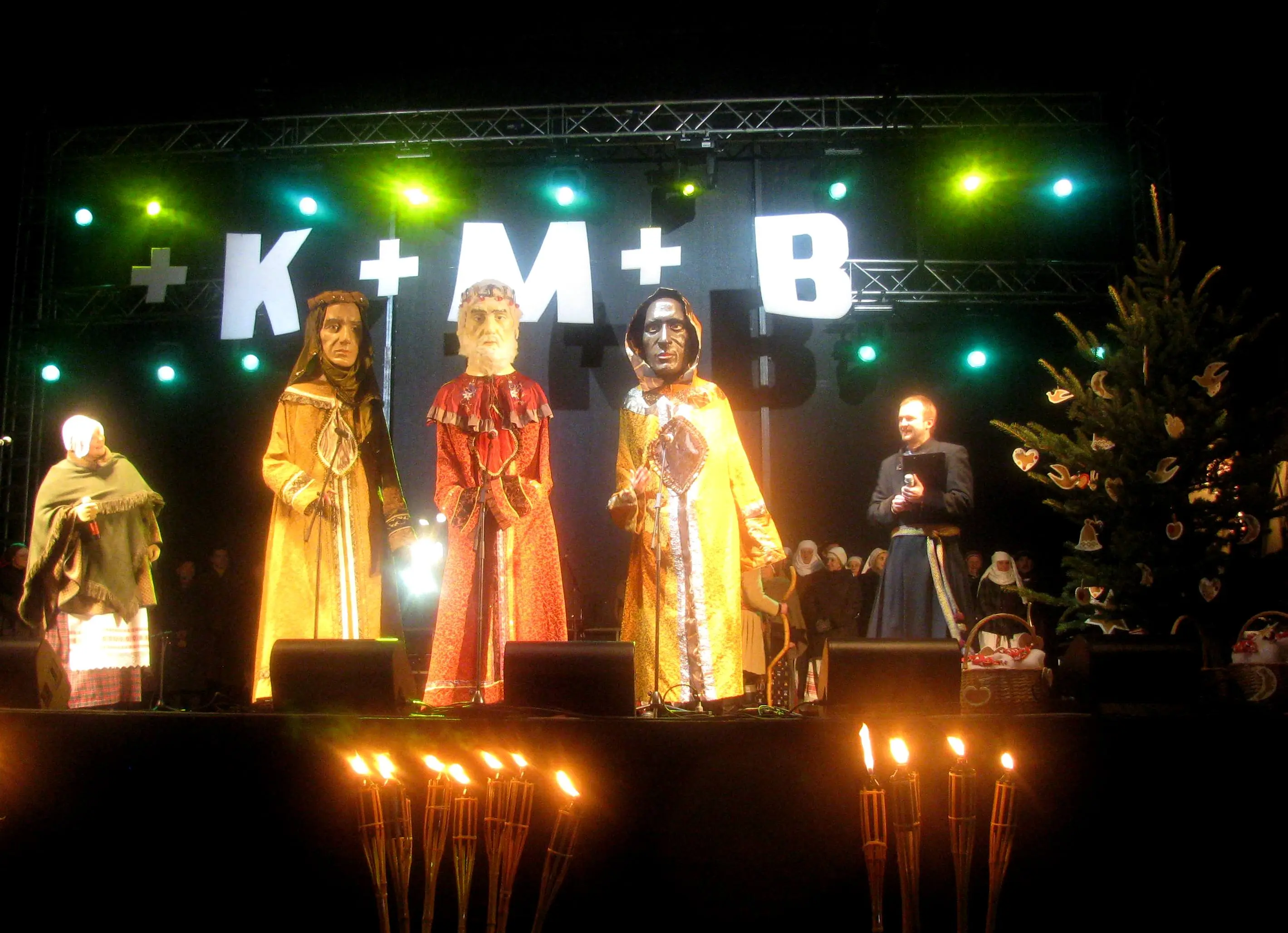 trys karaliai 2012 m