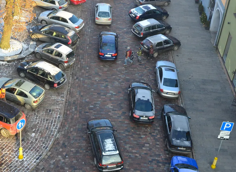 Automobilių parkavimas