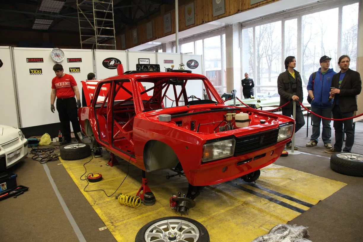 Automobilių paroda 39