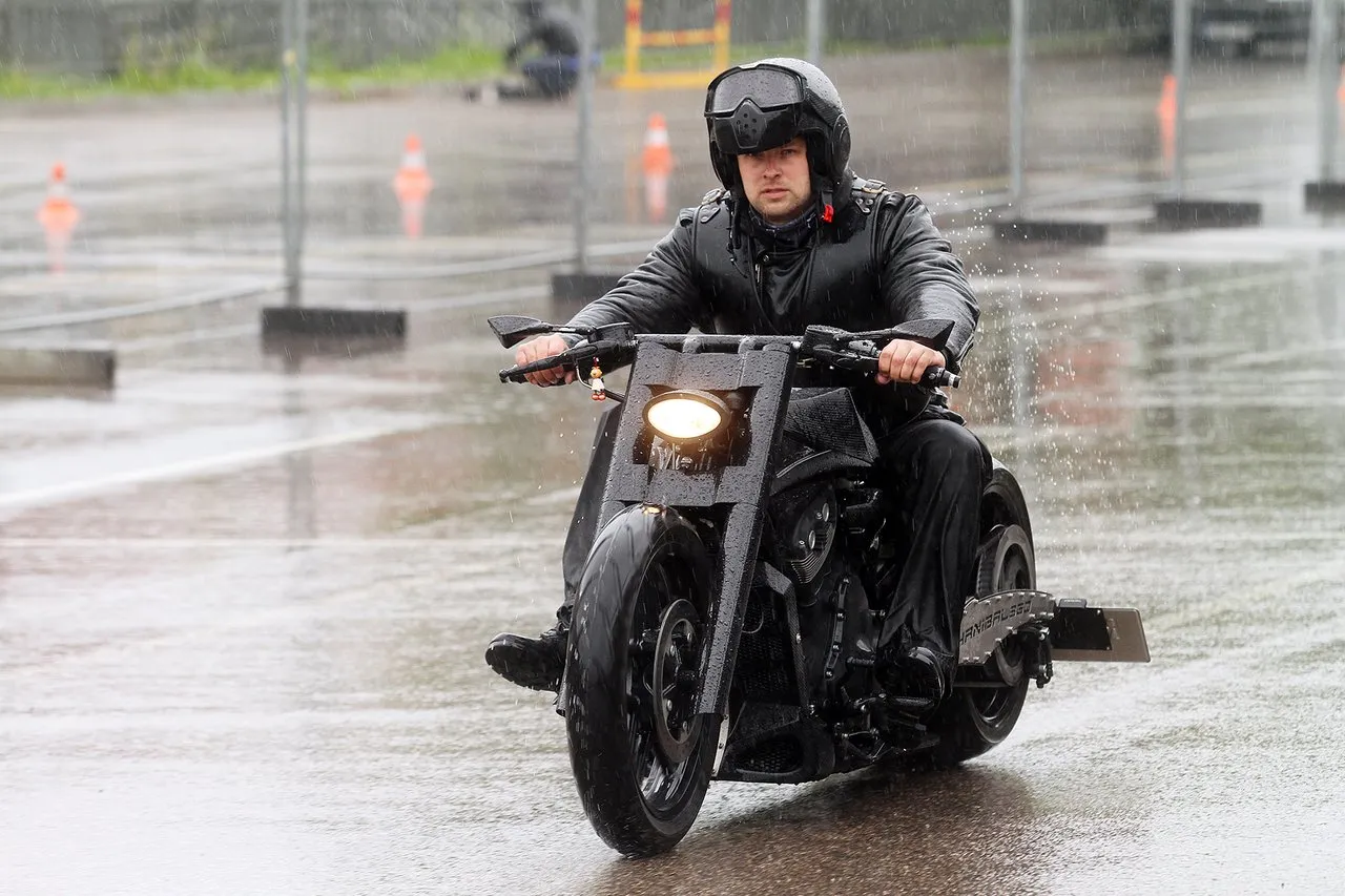 Baikerių naktys 2013 01