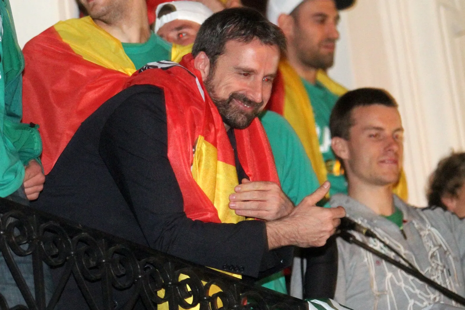 Kauno Žalgiris ir sirgaliai. Sutiktuvės Rotušėje 03