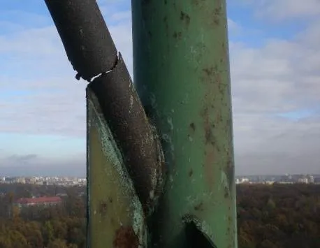 Dariaus ir Girėno stadiono apšvietimo stulpas