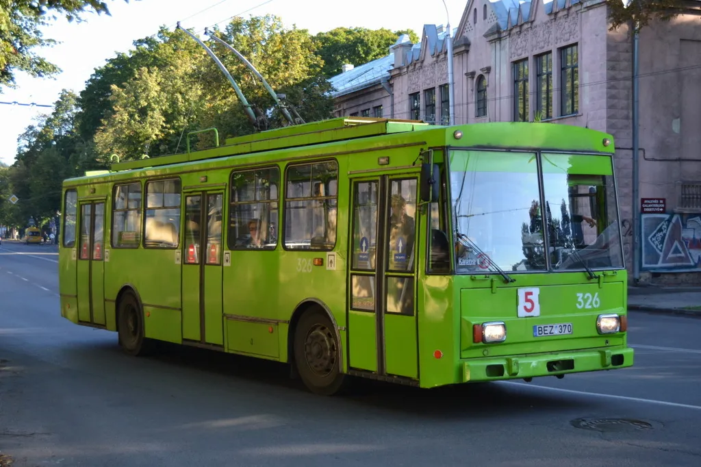 eismas Vytauto prospekte