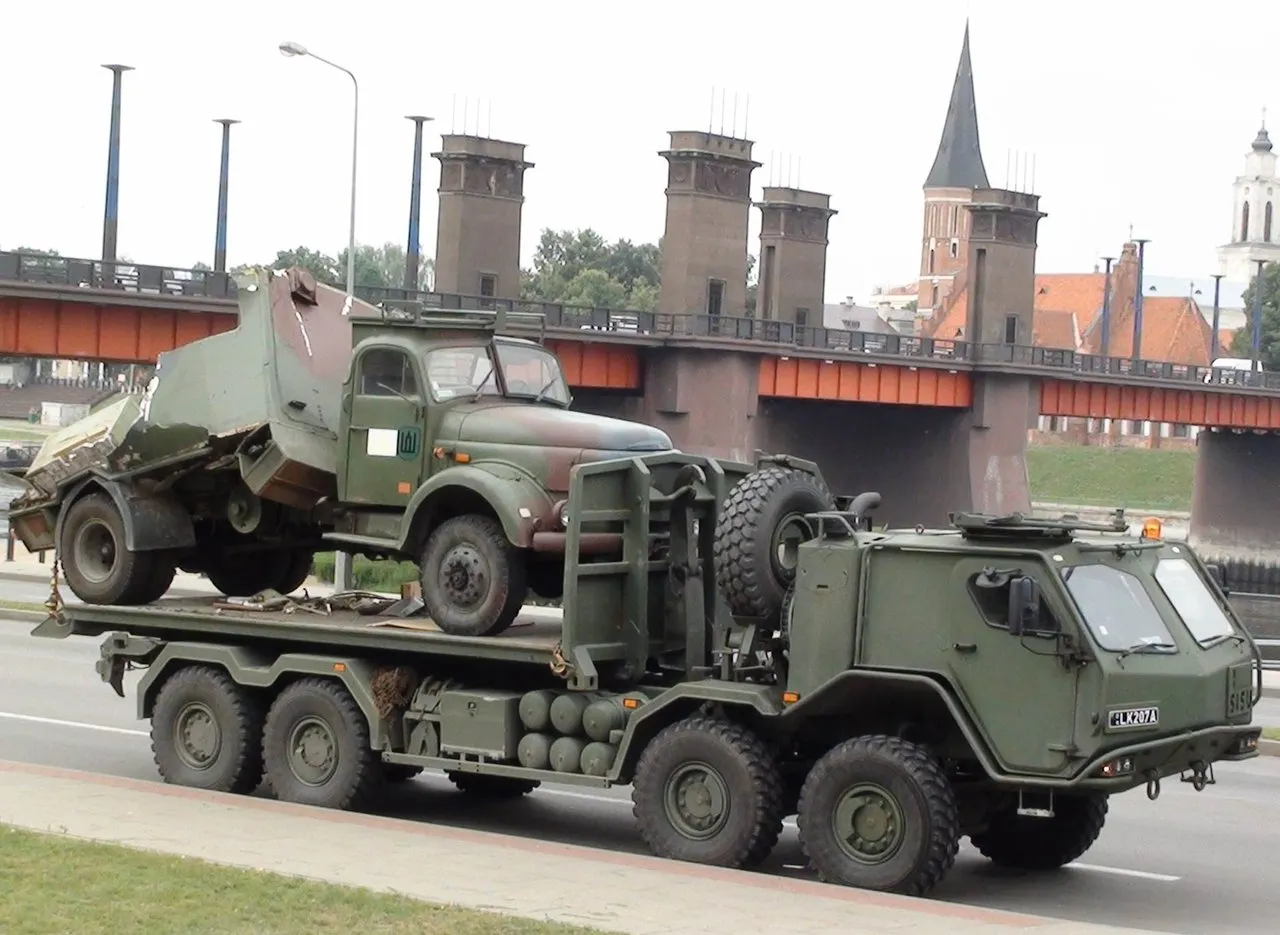 Užstrigęs vilkikas po Aleksoto tiltu 09