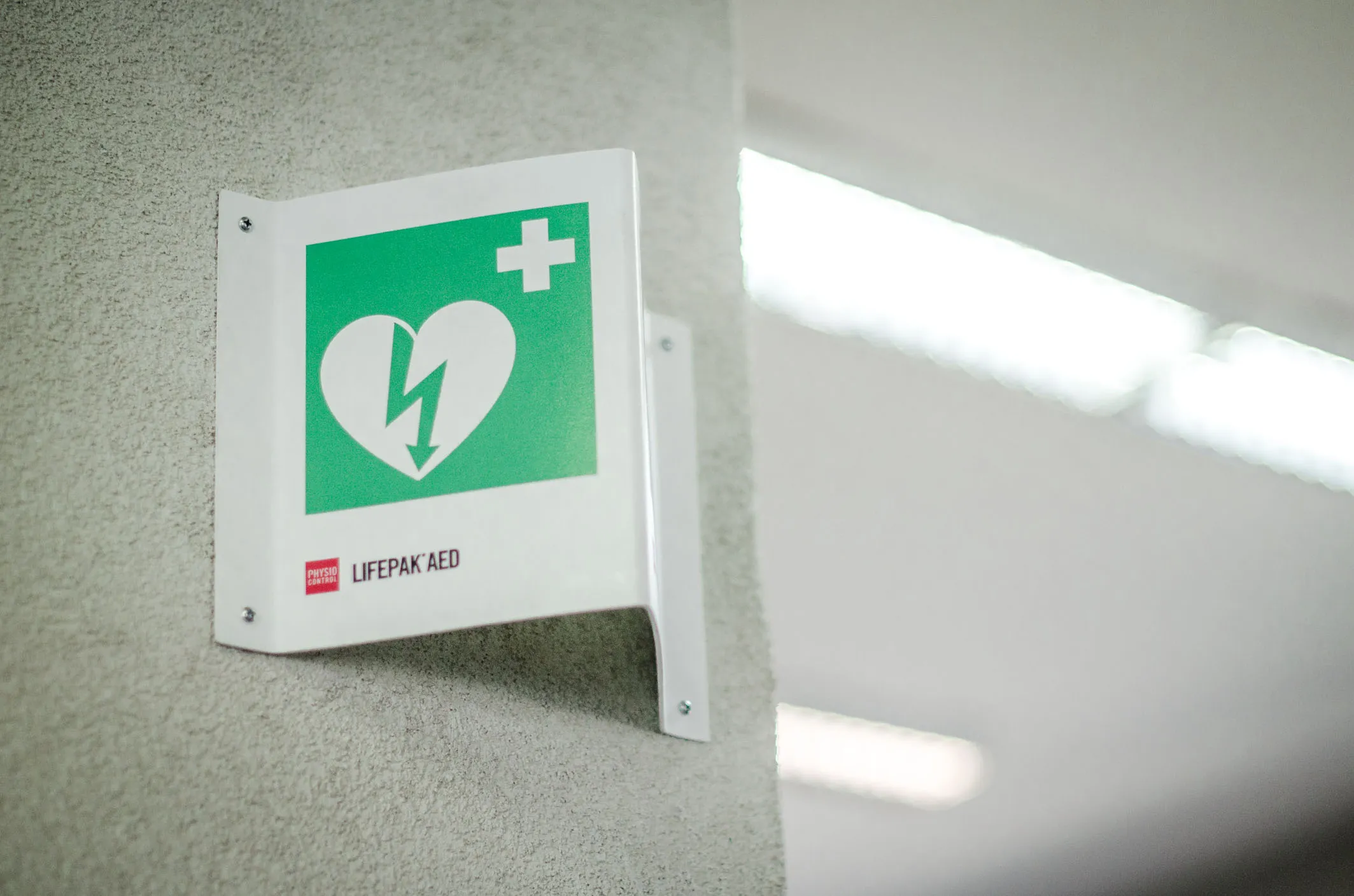 Kaune gyvybes gelbės defibriliatoriai