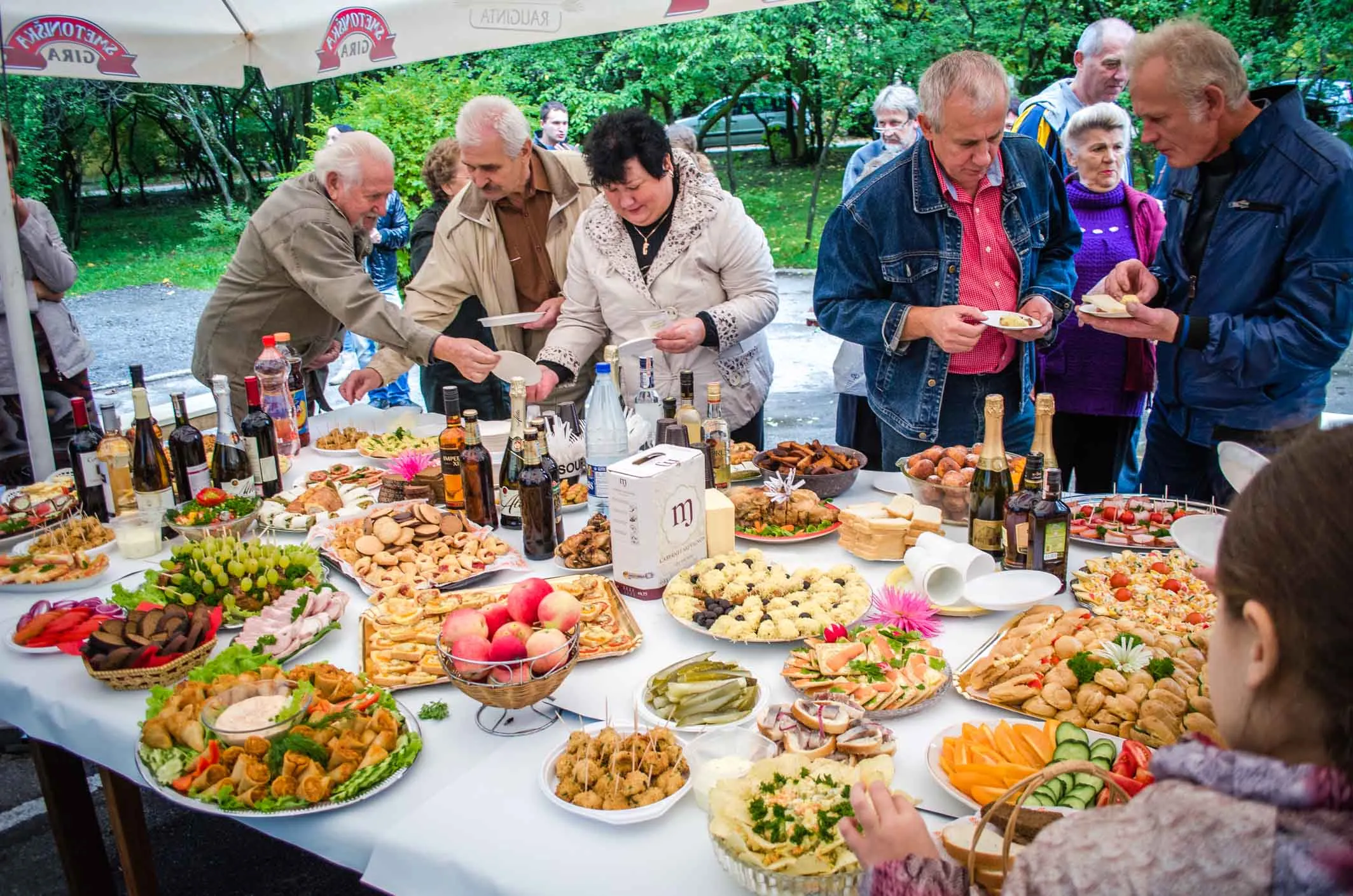 Pušaitės gyventojų bendrijos šventės vaišės