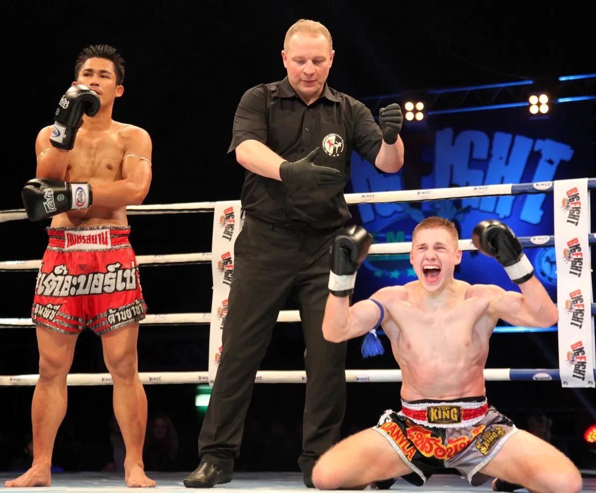 sporto klubo "Titanas" auklėtinis Deividas Danyla džiaugiasi