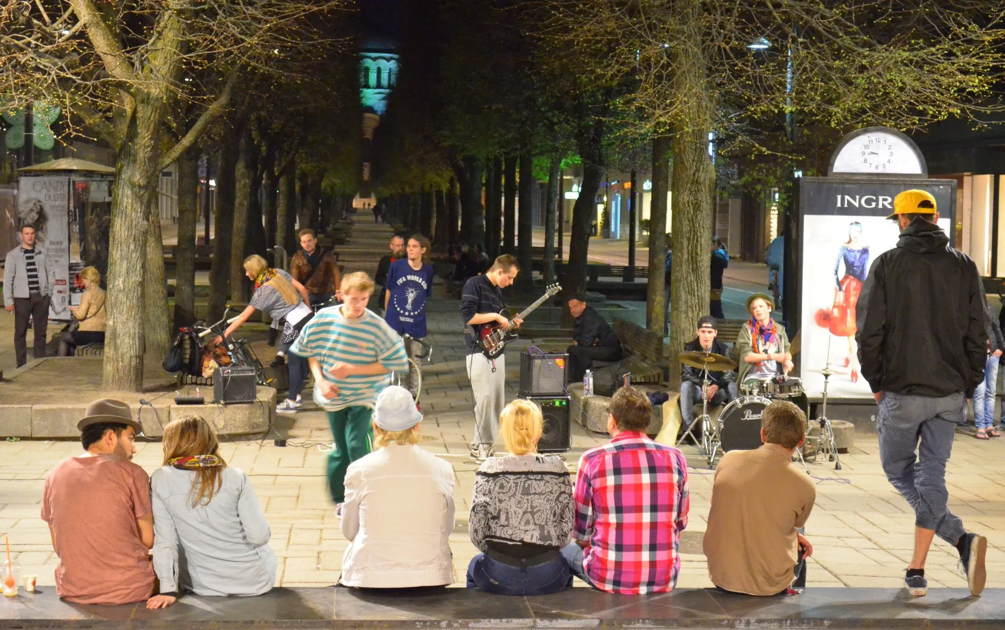 Improvizuotas koncertas prie fontano 4