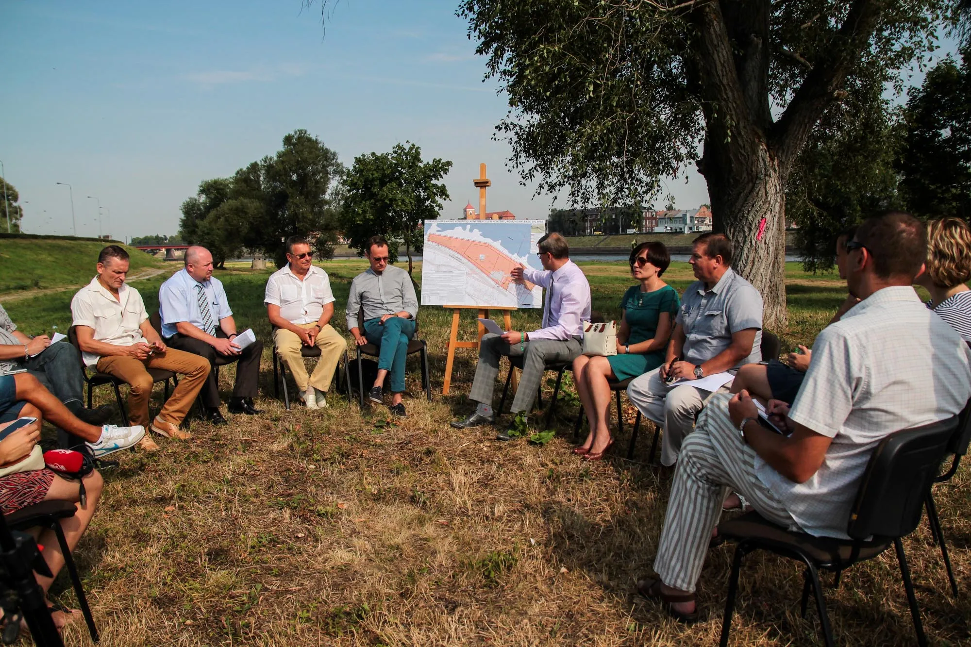 Planuojamos kongresų rūmų statybos prie Nemuno