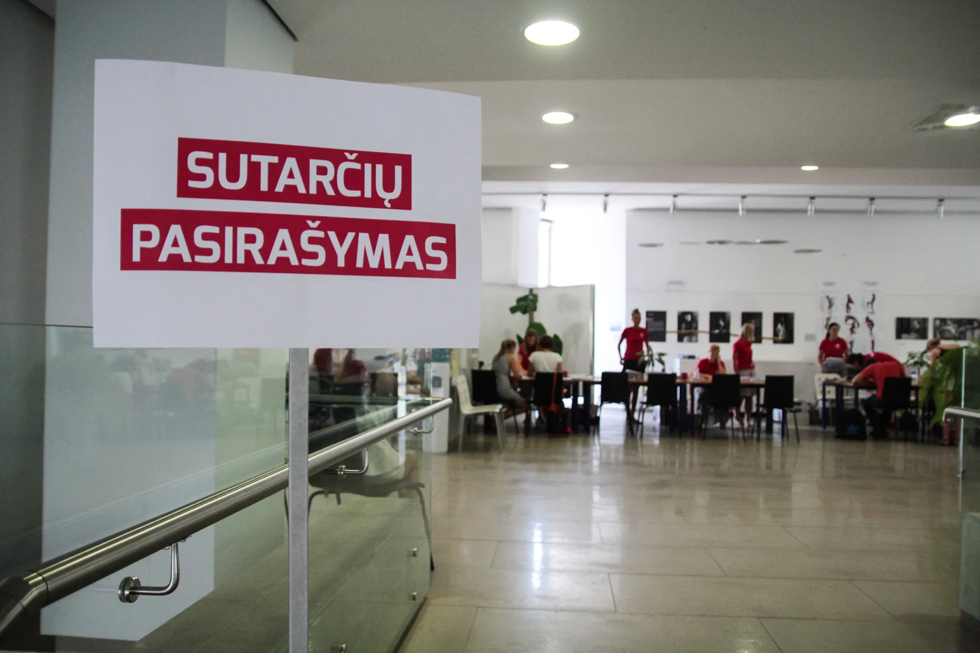 Sutarčių pasirašymas universitetuose