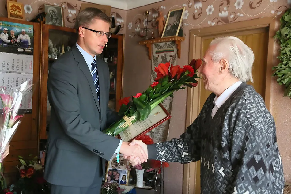 Mero sveikinimai šimtamečiui