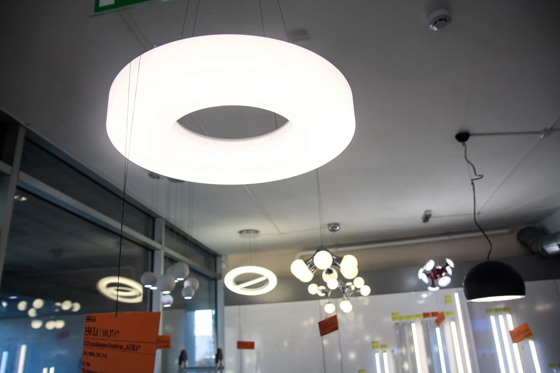 Naujas šviestuvų salonas "ELMO LED" Kaune