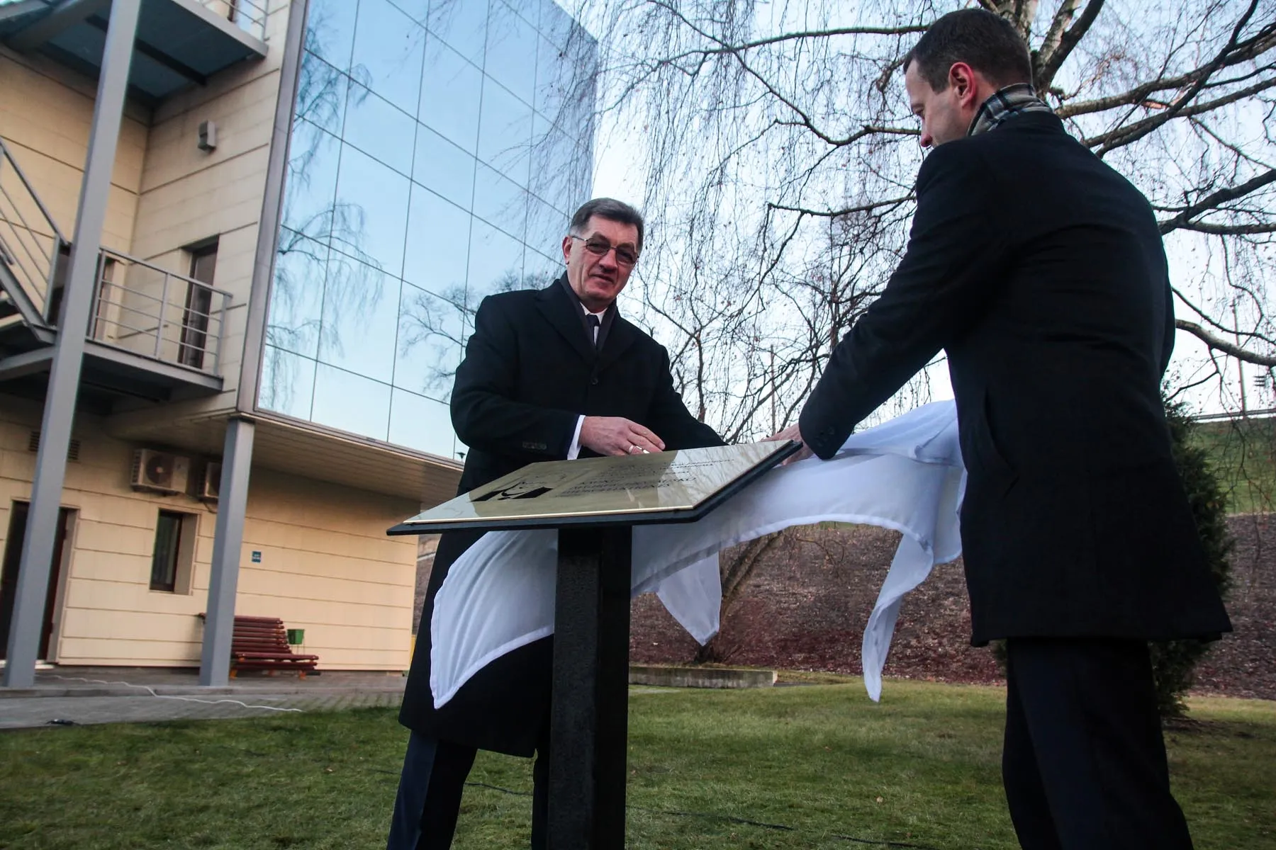 Hidroelektrinei suteikas Kauno Algirdo Brazausko hidroelektrinės vardas