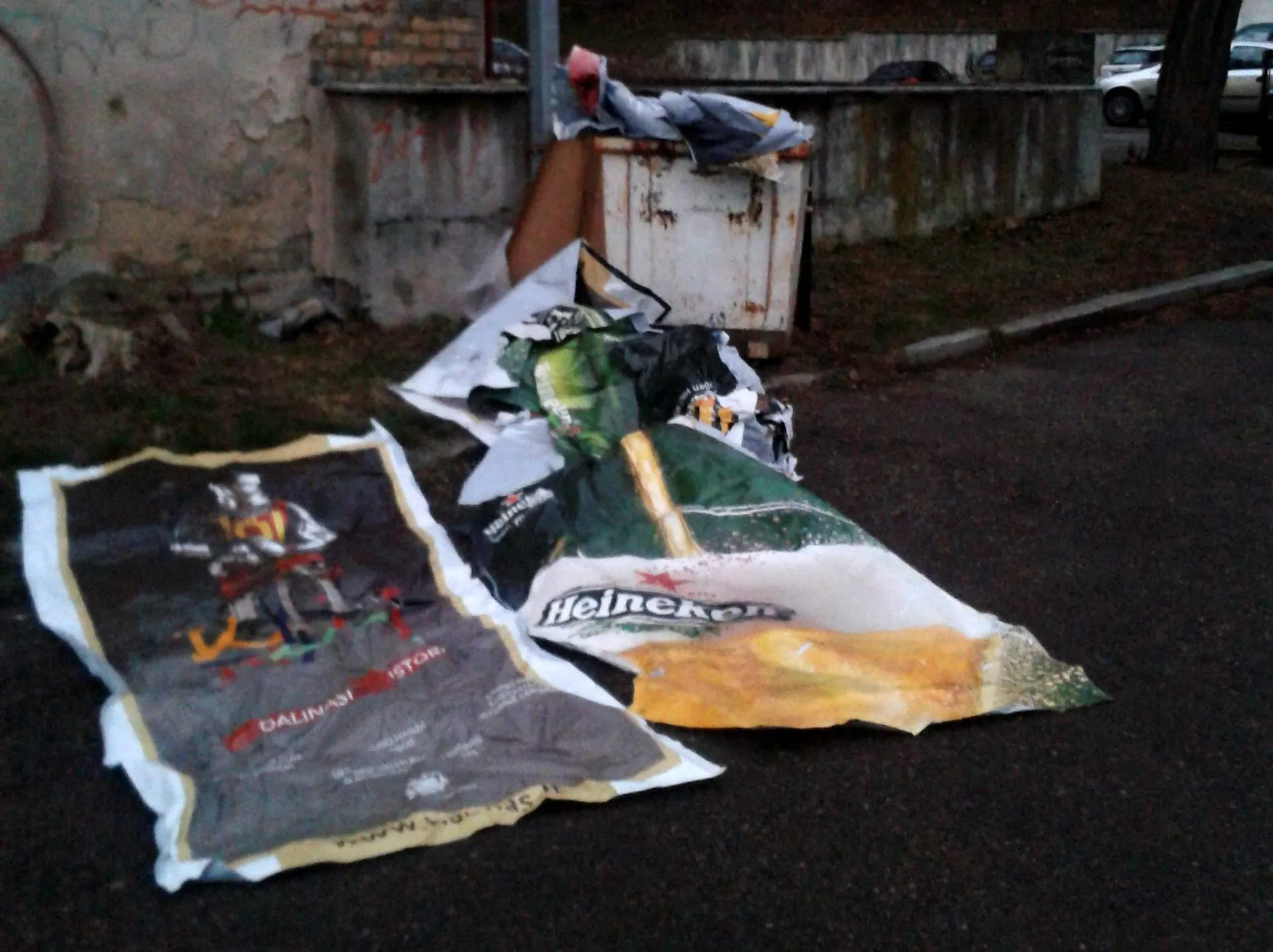 Kaunas dalinasi šiukšlėmis?