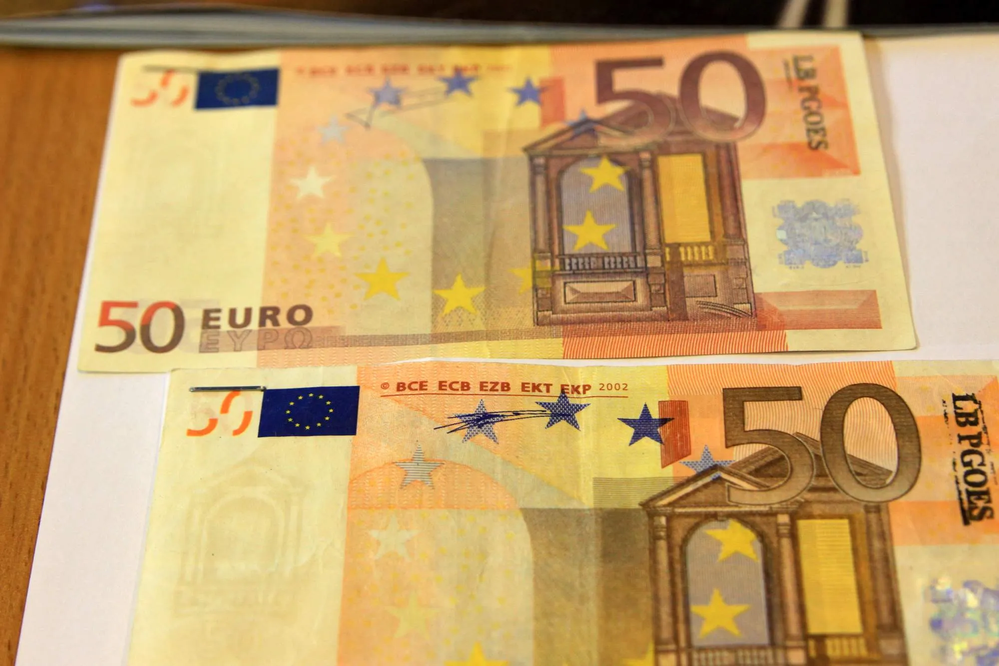 Padirbti eurų banknotai