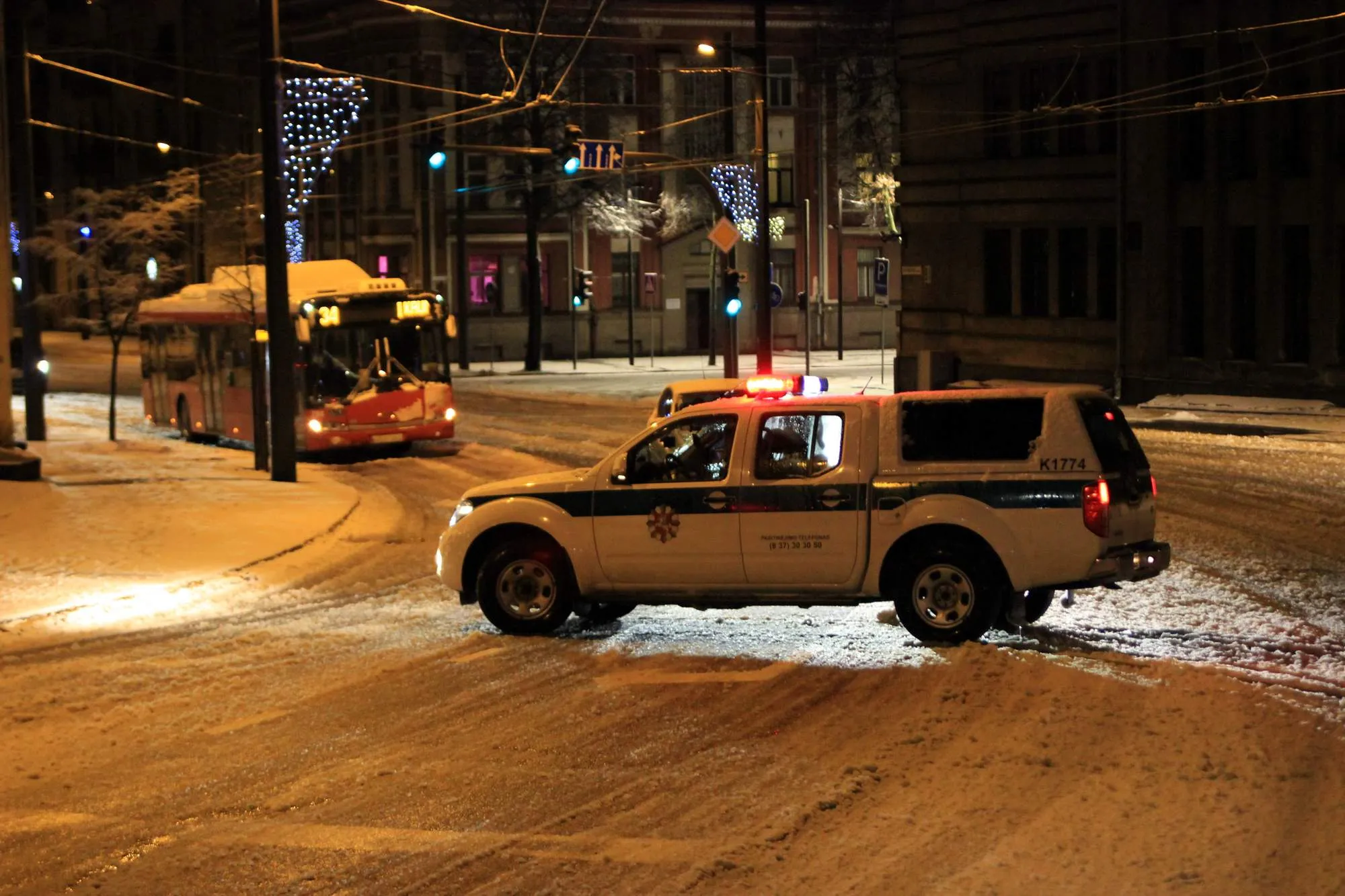 Buvo uždraudę eismą Parodos gatve