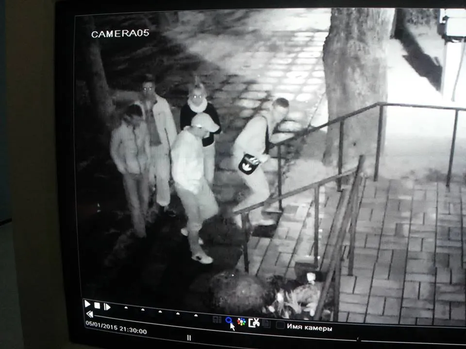 Prašo surasti šiuos asmenis