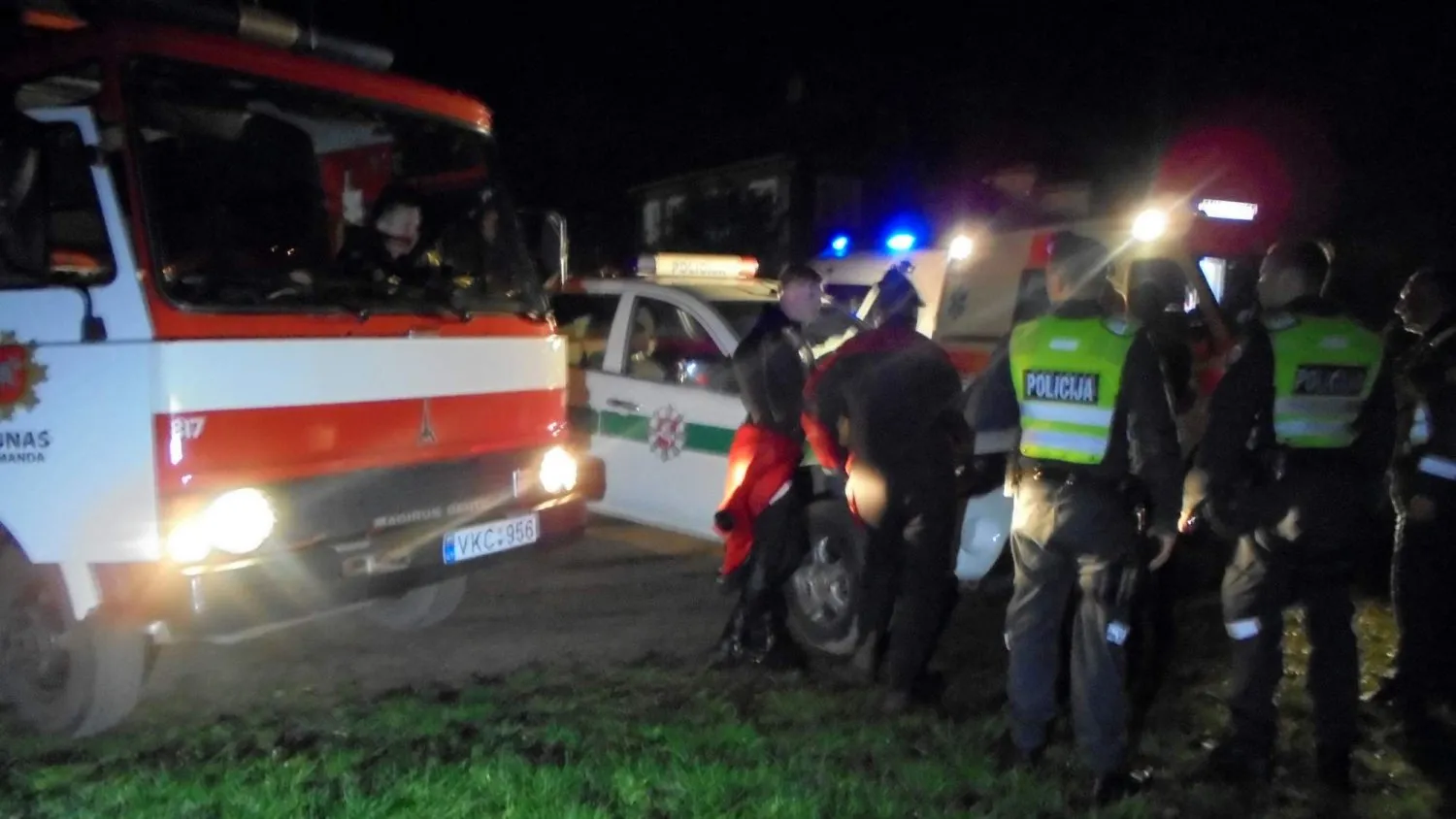 Naktį Nemune gelbėtojai gelbėjo skęstantį vyriškį