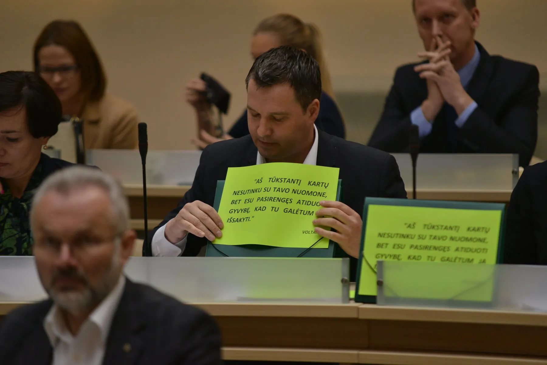 Taryba pritarė pritildyti politikų kalbas