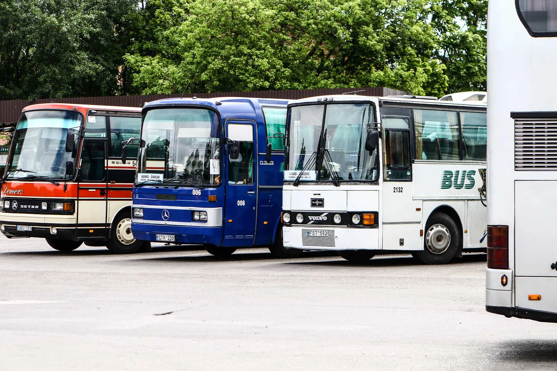 Reido sulauks autobusai ir sunkvežimiai