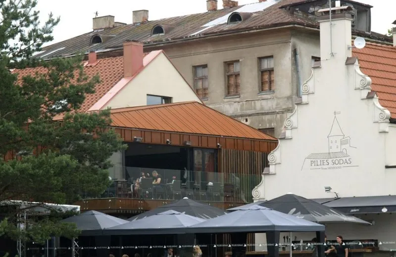 Šalia Kauno pilies - rūdinta architektūra