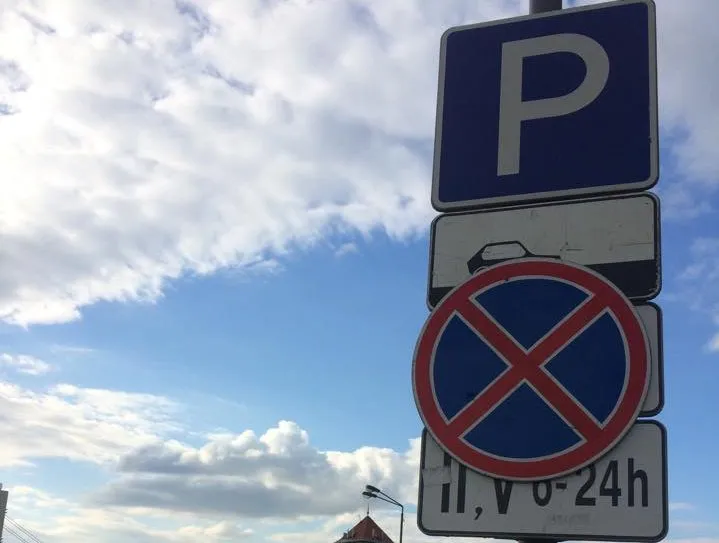 Keistos ženklų kombinacijos