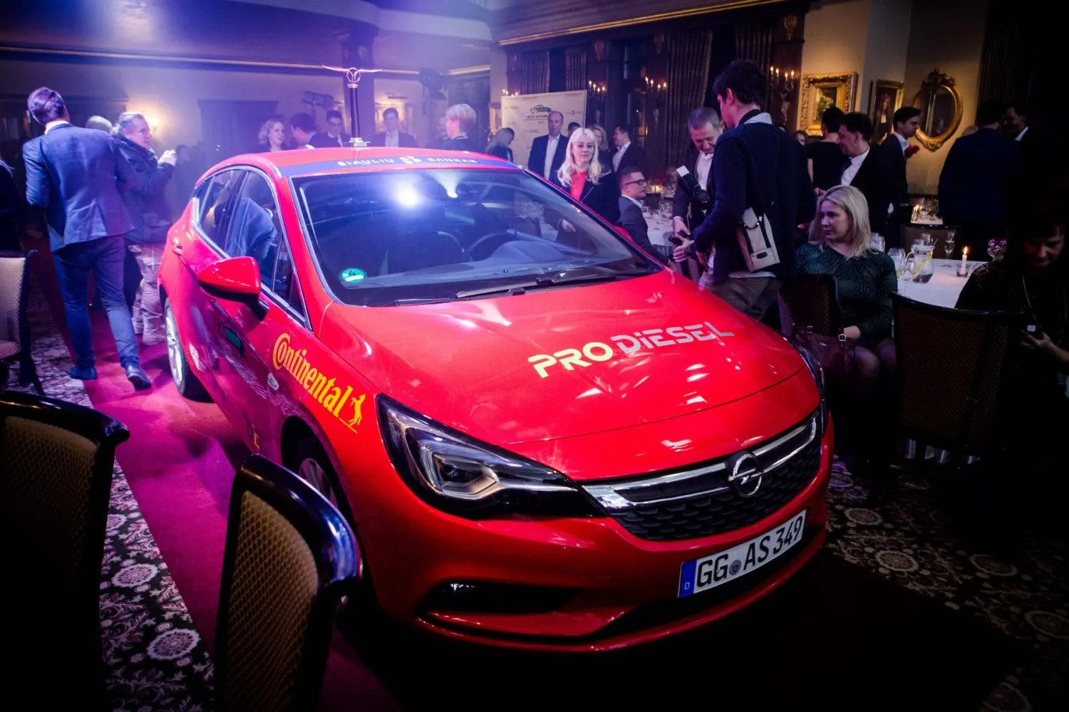 Metų automobilis - Opel Astra