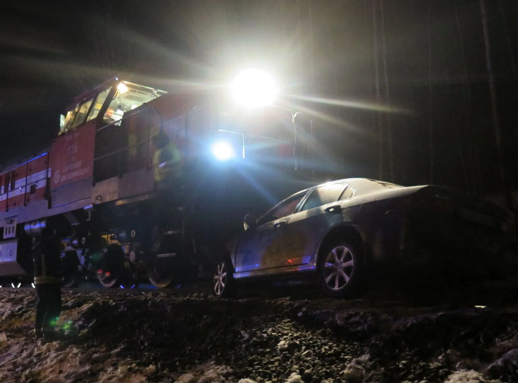 Traukinio ir automobilio avarija prie HE