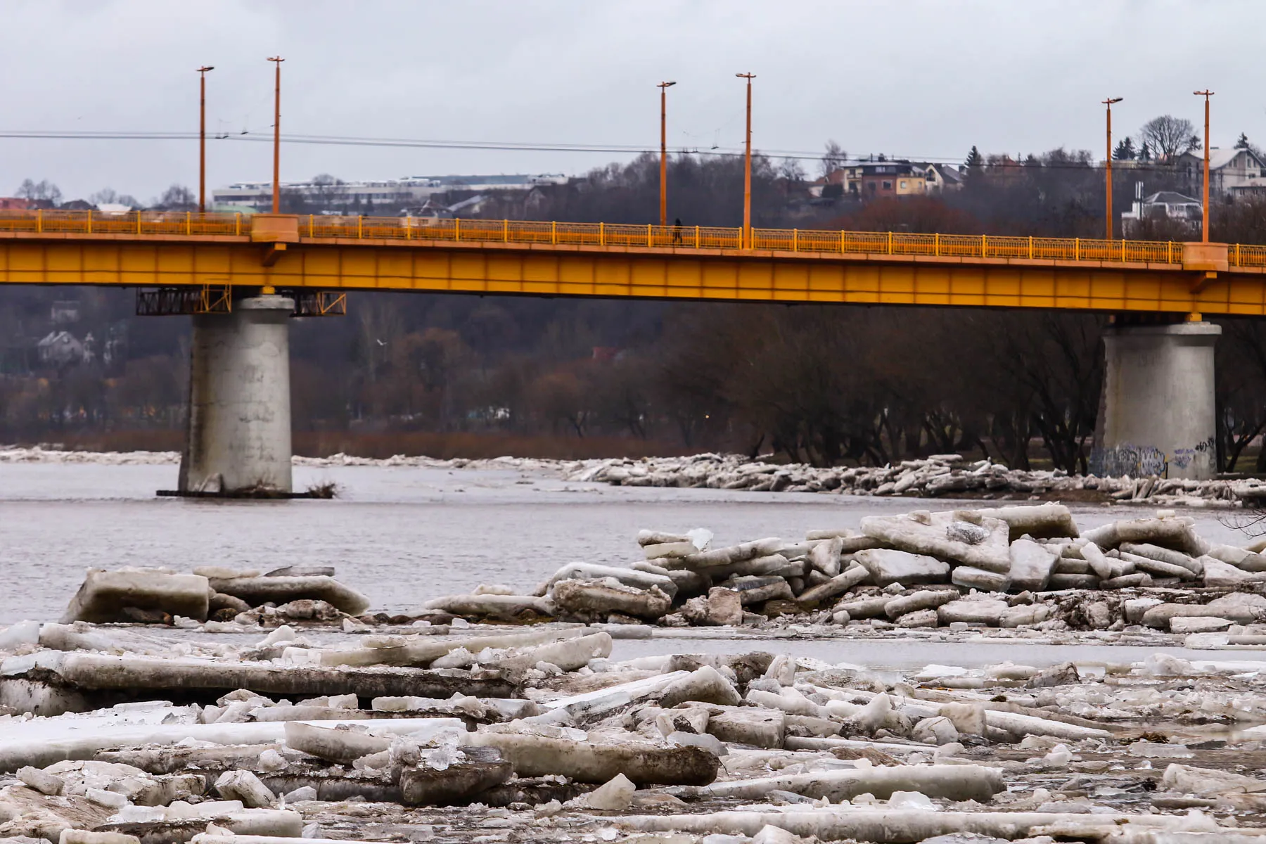 Ledų sangrūdos ties santaka