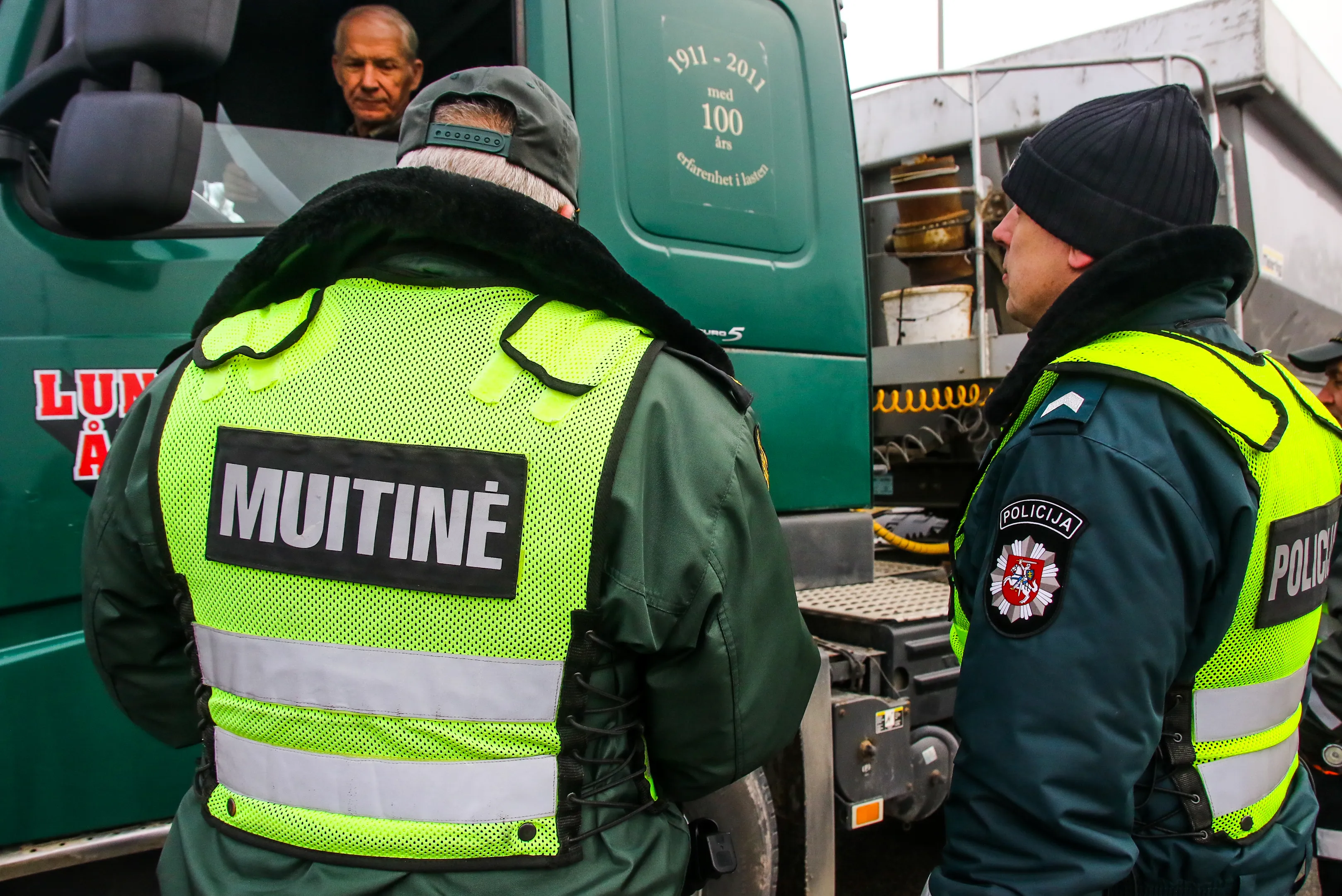 Muitinė, Pasieniečiai