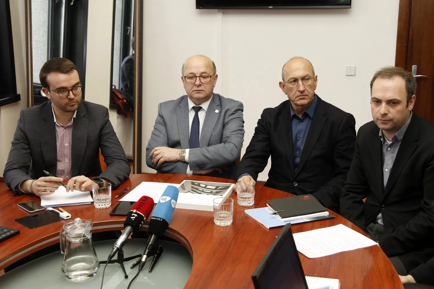 Vieningo Kauno nariai