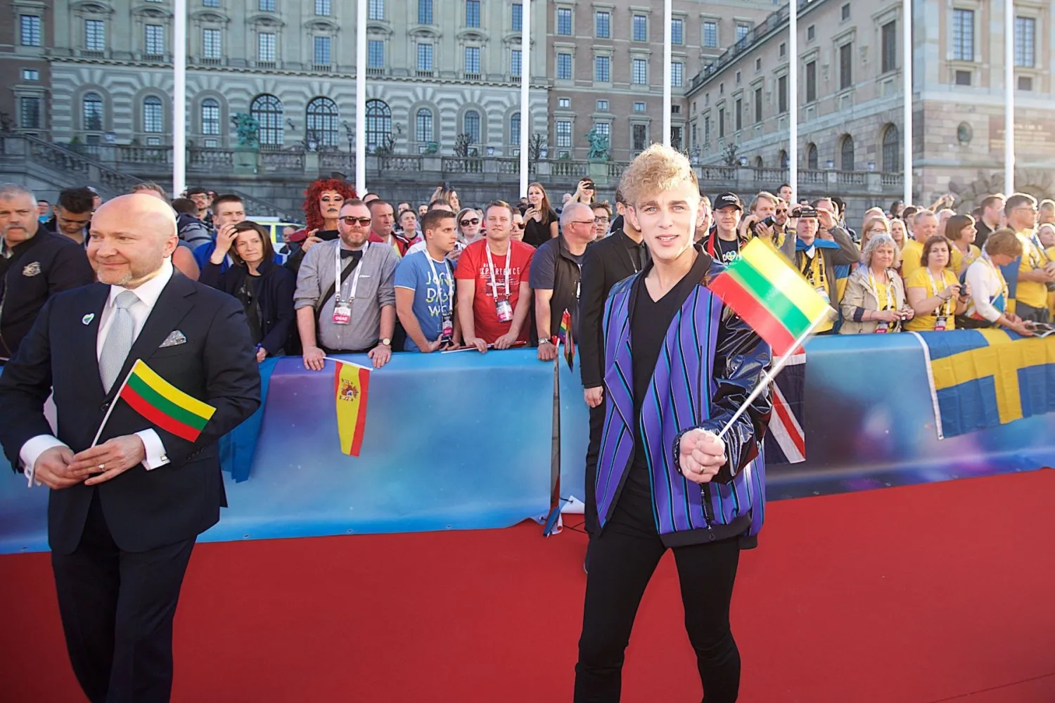 Eurovizijos raudonas kilimas su D.Montvydu