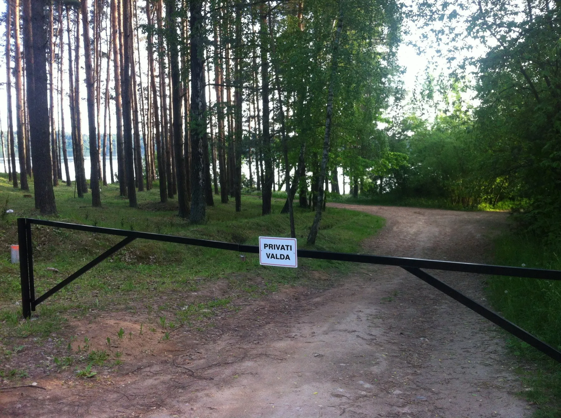 Užtvaros Jakštonyse