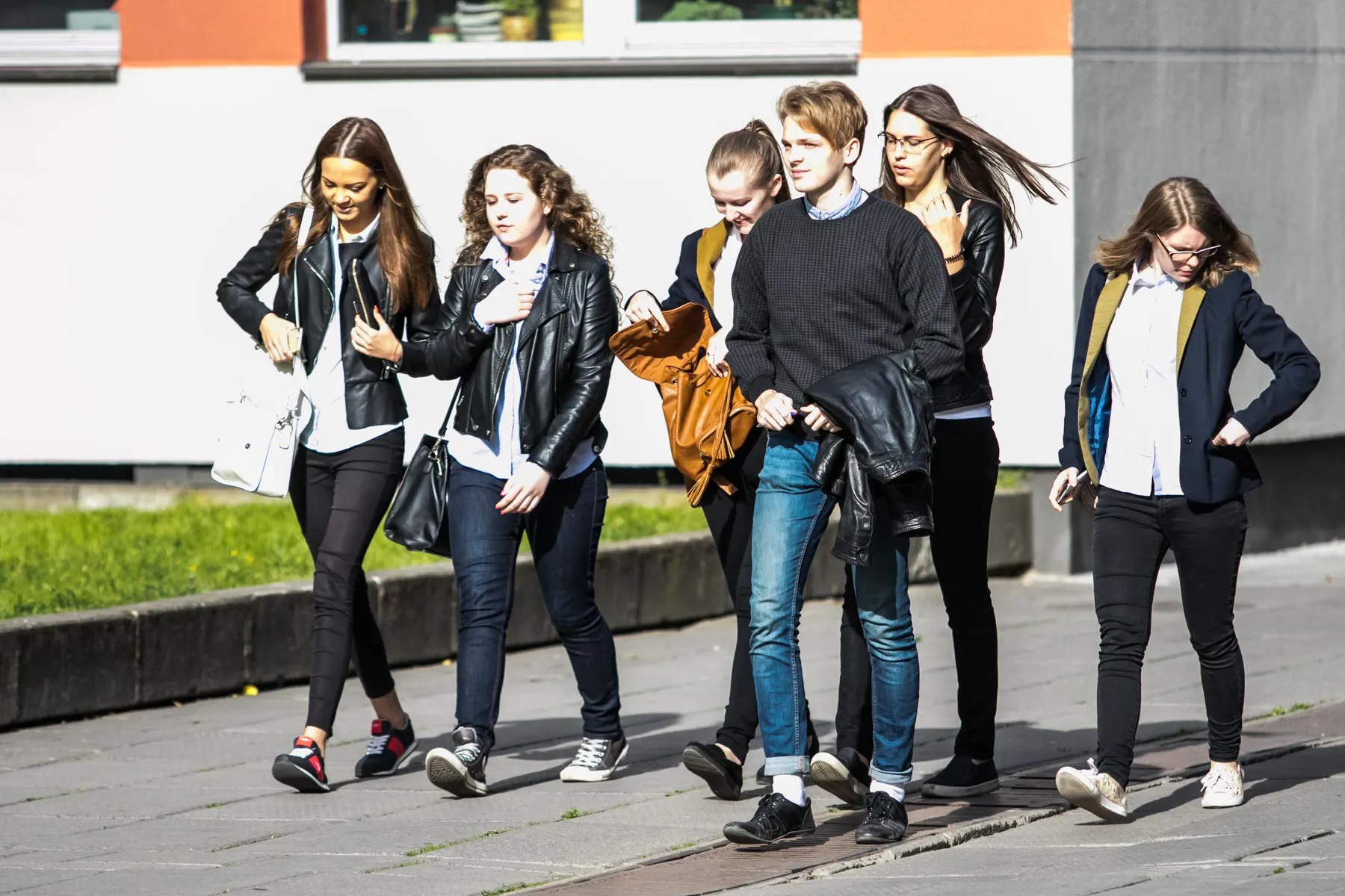 Mokiniai renkasi į matematikos egzaminą