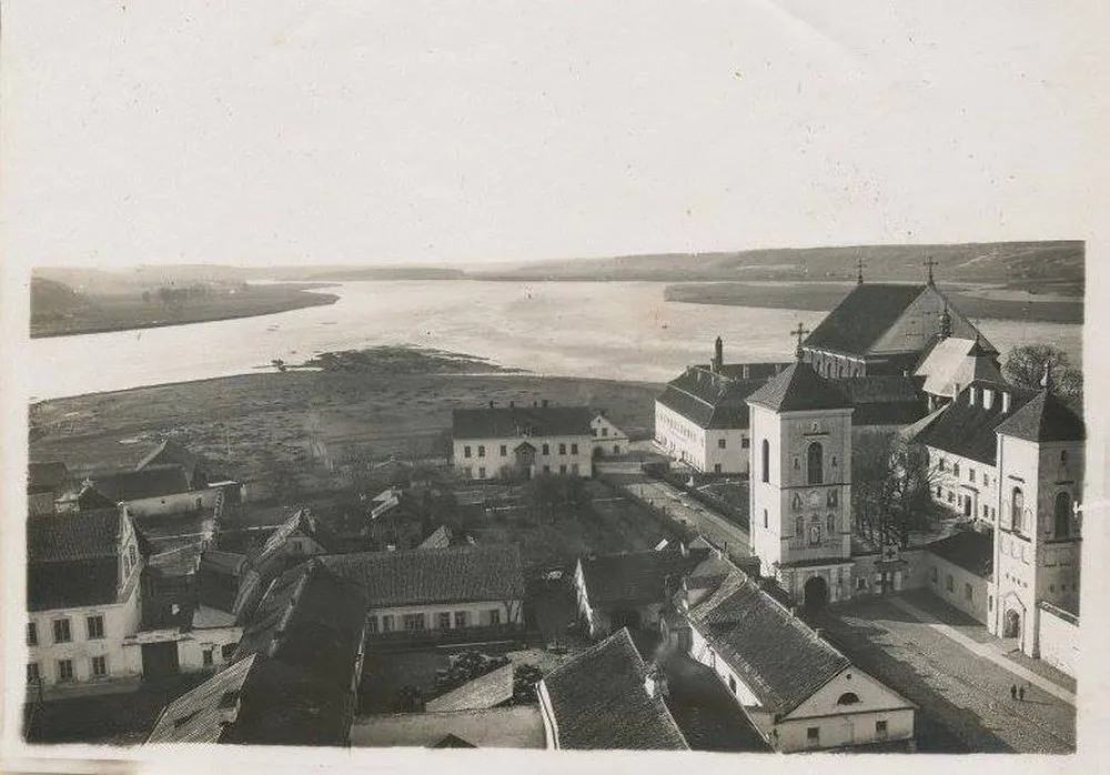 Vakarinė Rotušės aikštės dalis Apie 1915 -1916 m.