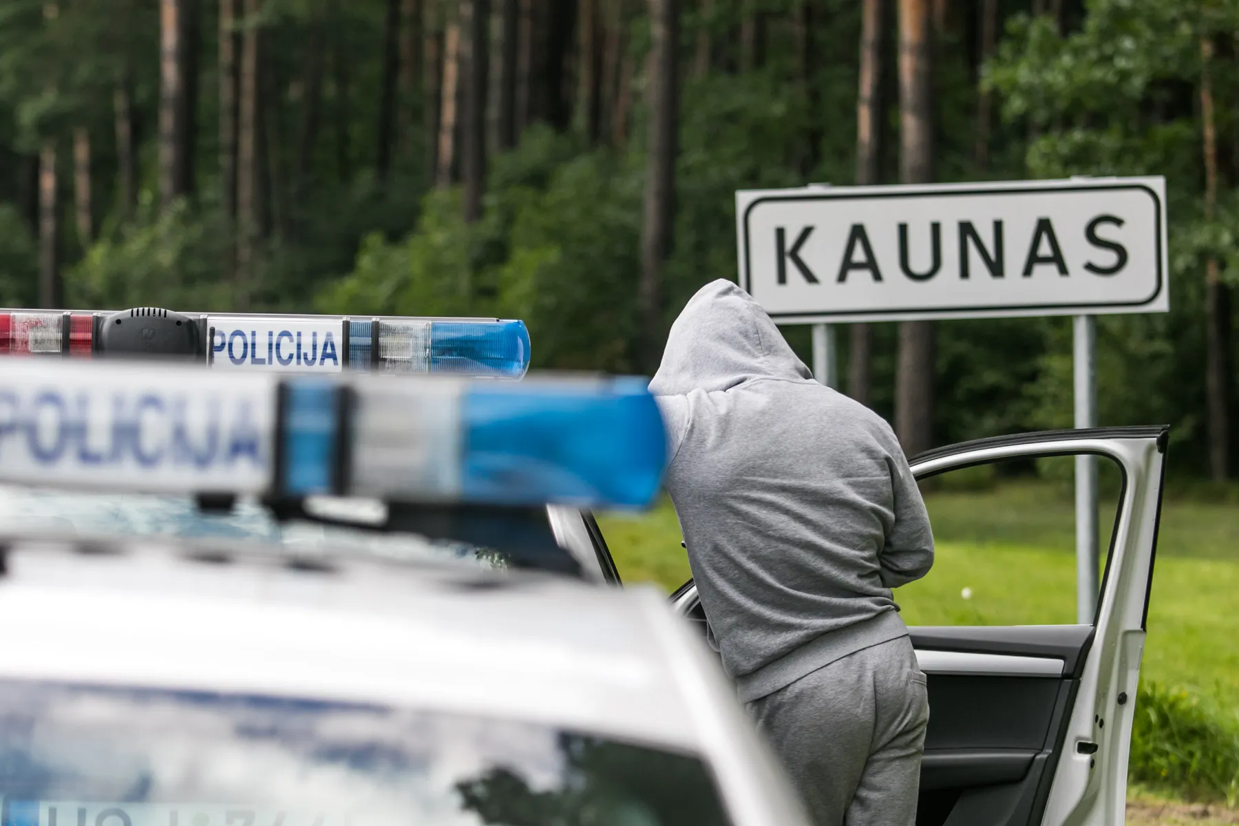 Policija, reidas, Reidas prie aplinkkelio
