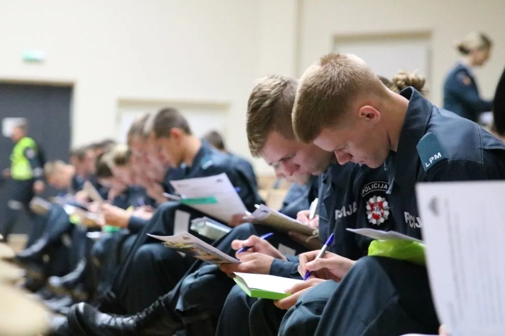 Konstitucijos egzaminas 08