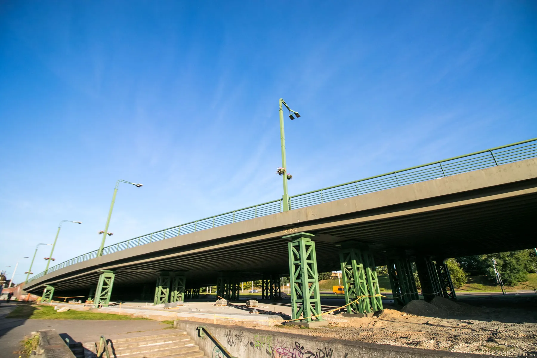 Aikštelė po M. K. Čiurlionio tiltu