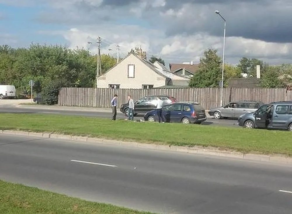 Partrenkta mergaitė 01