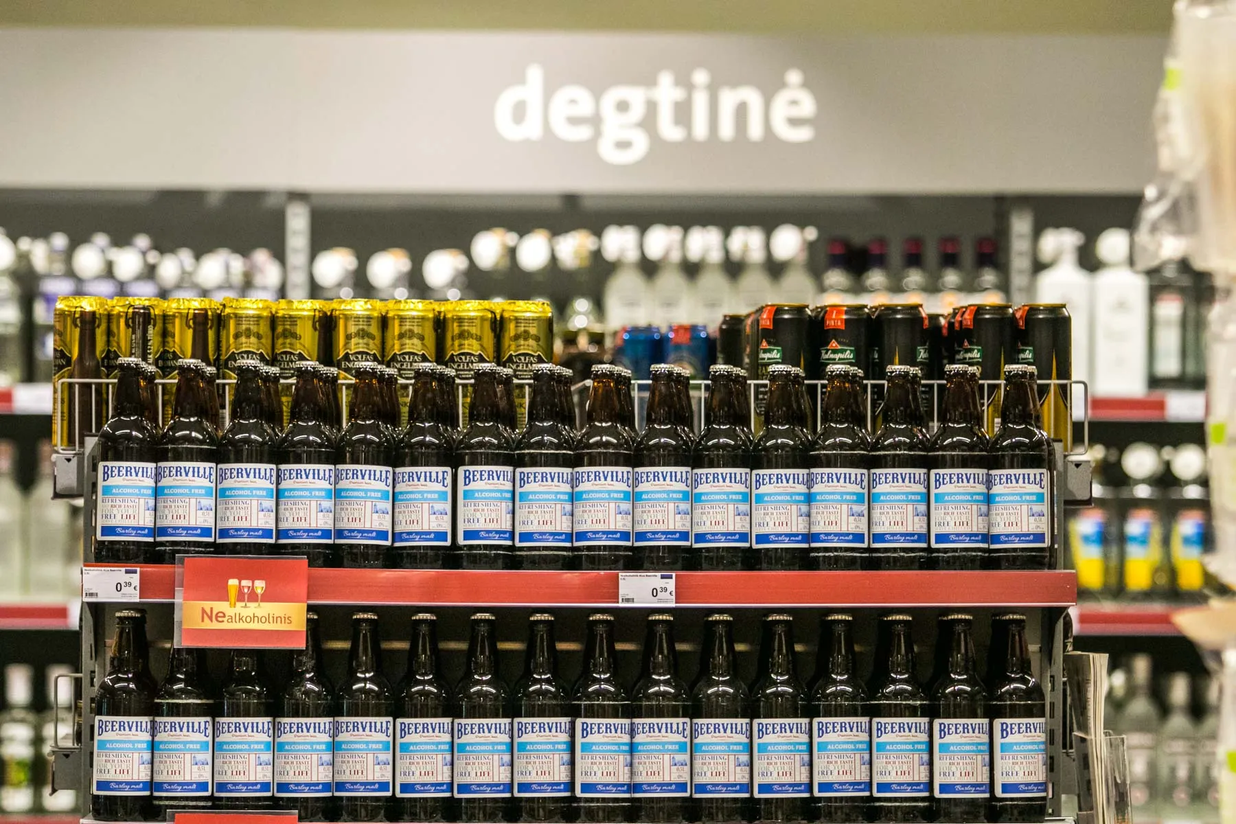 Alkoholis, alkoholiniai gėrimai parduotuvėje